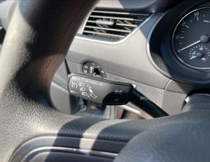 Škoda Octavia Sedan / Limuzína 1,2 l 77 kw