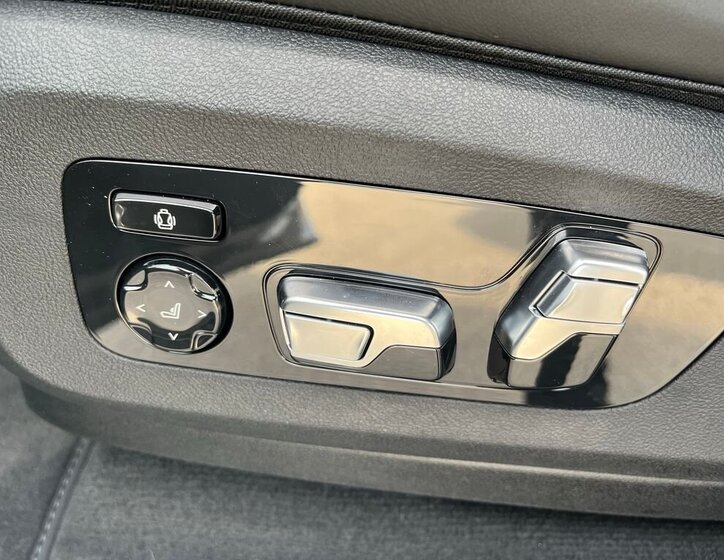 BMW X7 SUV / Terénní 3,0 l 280 kw