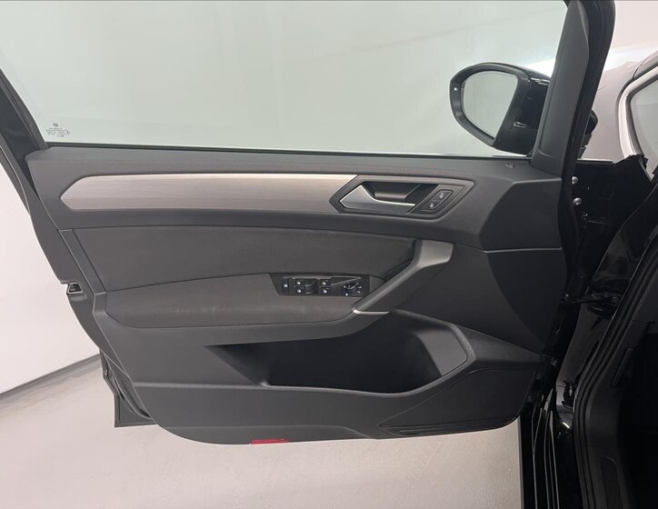 Volkswagen Touran MPV 1,5 l 110 kw