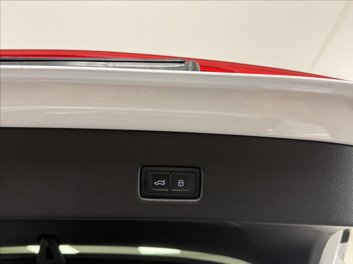 Audi S7 Hatchback 3,0 l 253 kw