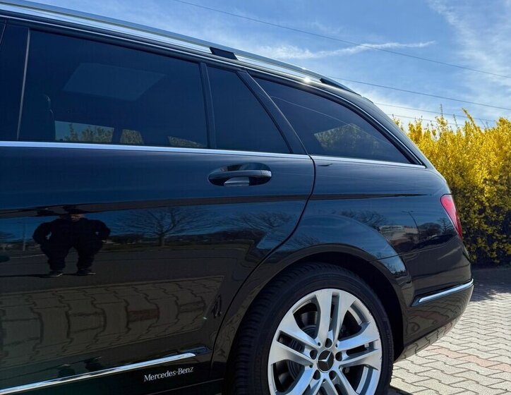 Mercedes-Benz Třídy C Kombi 0,0 195 kw