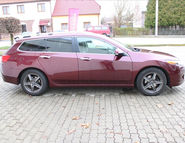 Honda Accord Kombi 2,0 l 115 kw