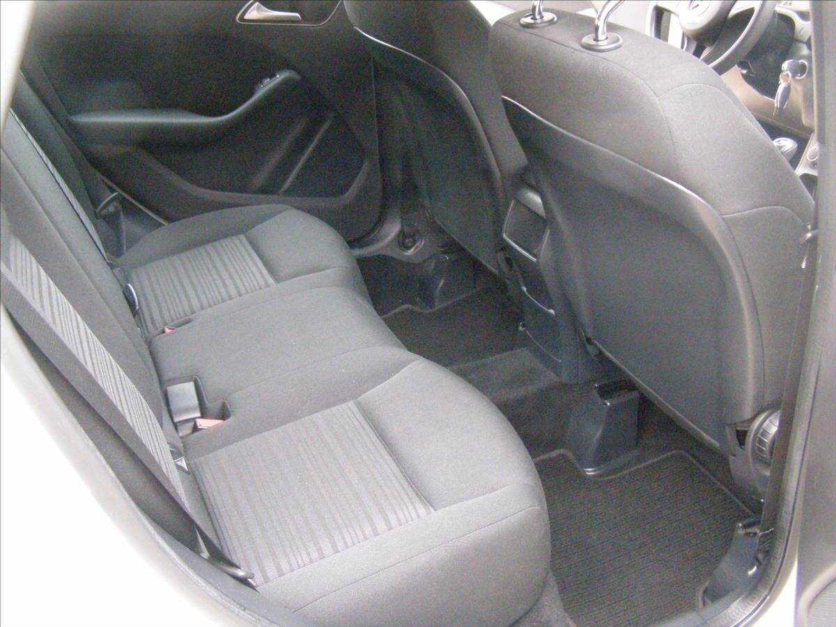 Mercedes-Benz Třídy B MPV 1,6 l 90 kw
