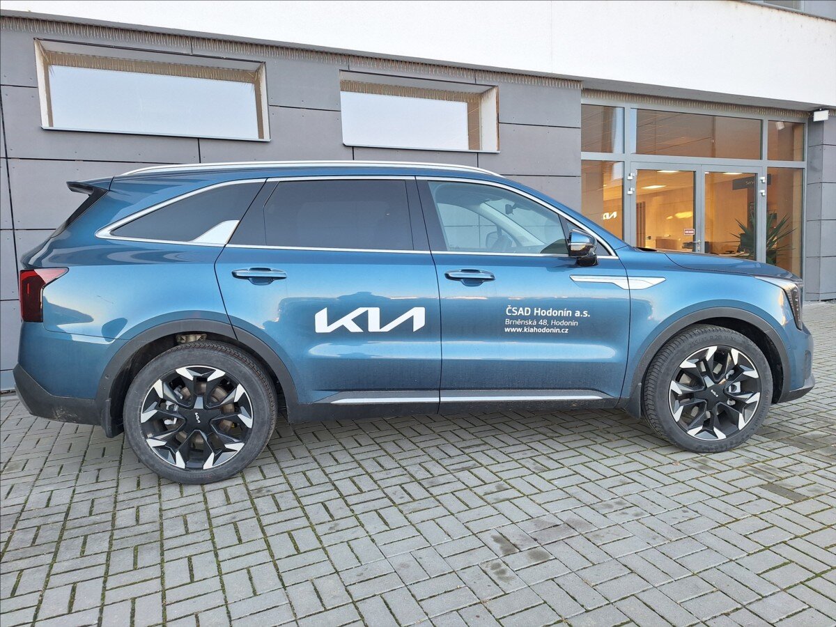 KIA Sorento SUV / Terénní 2,2 l 142 kw