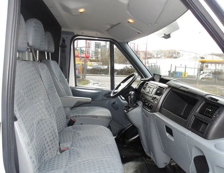 Ford Transit Skříň 2,2 l 74 kw