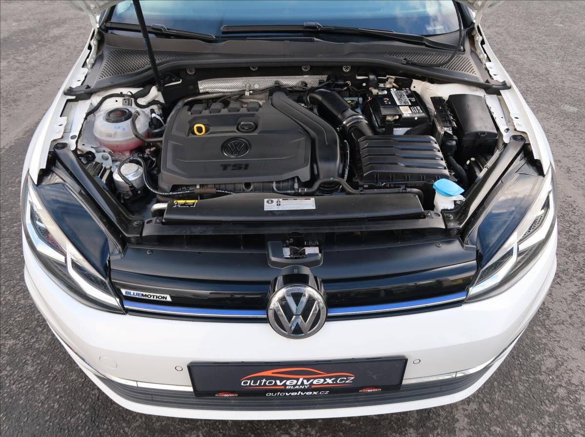 Volkswagen Golf Kombi 1,5 l 96 kw