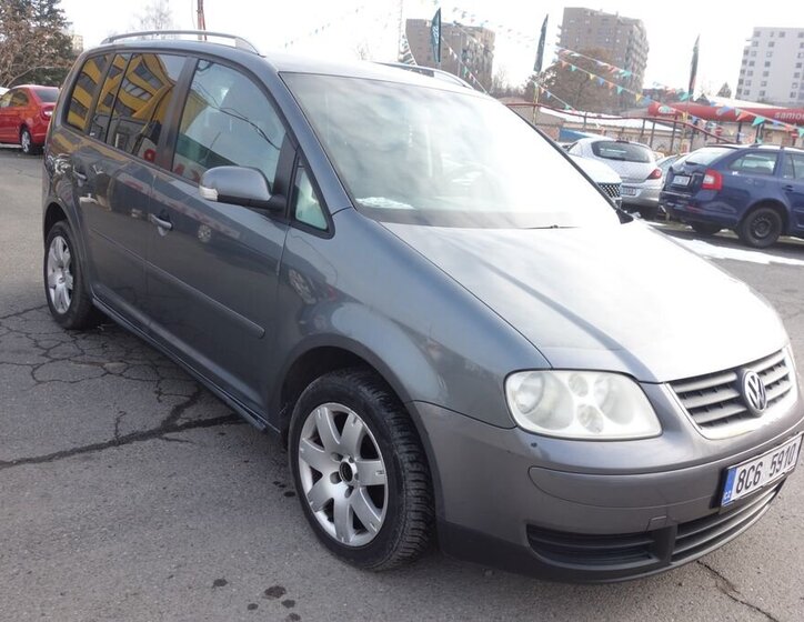Volkswagen Touran 5
