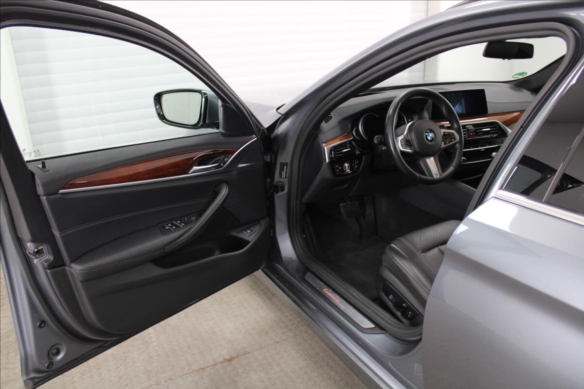 BMW Řada 5 Kombi 2,0 l 140 kw