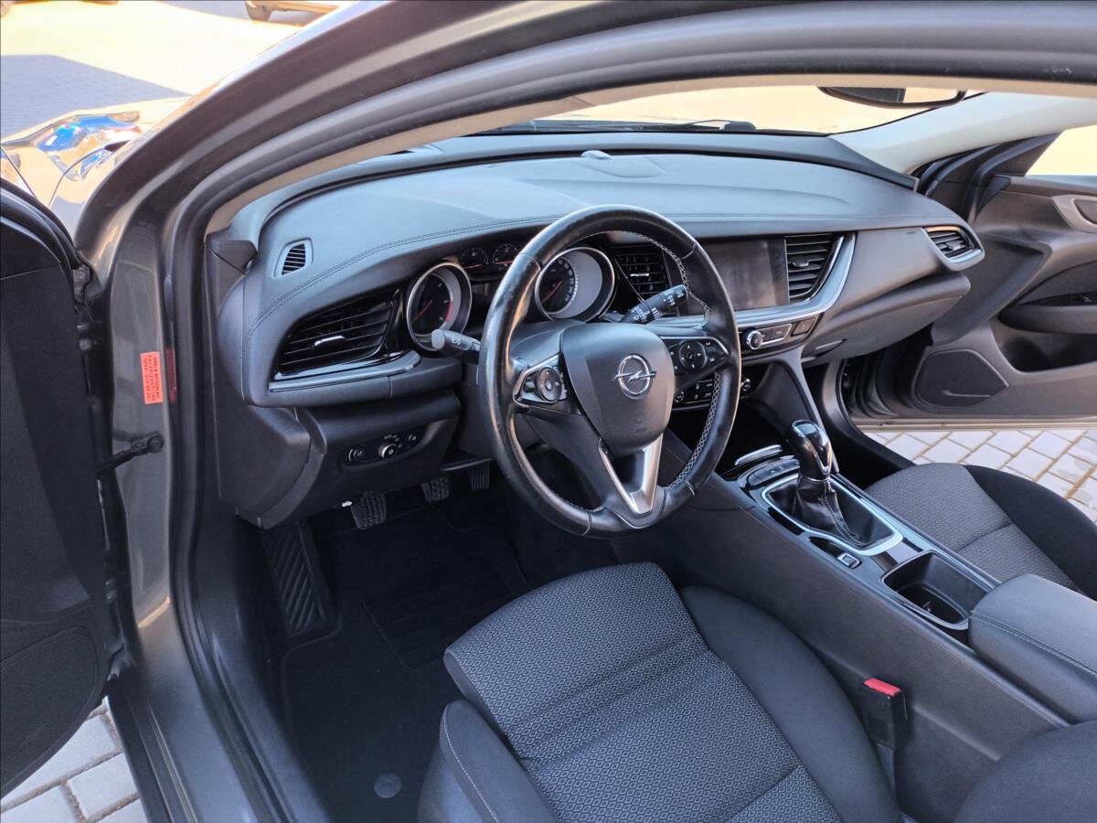 Opel Insignia Kombi 1,6 l 81 kw