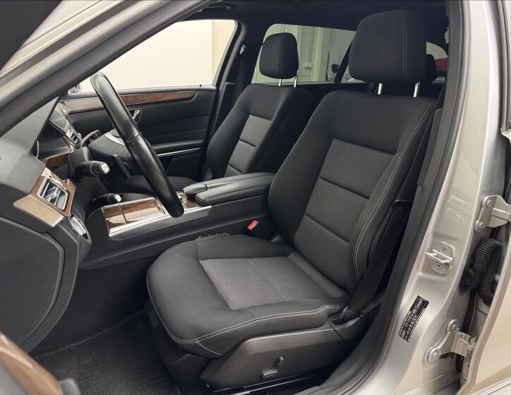 Mercedes-Benz Třídy E Kombi 3,0 l 170 kw