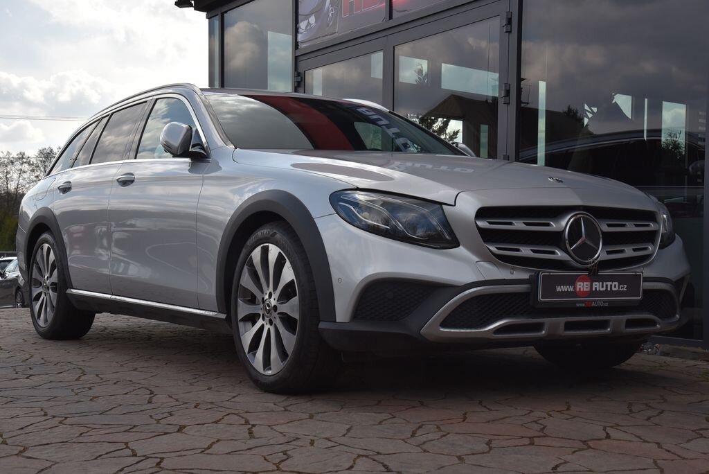 Mercedes-Benz Třídy E Kombi 2,9 l 250 kw