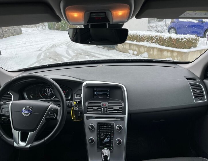 Volvo XC60 SUV 2,4 l 140 kw