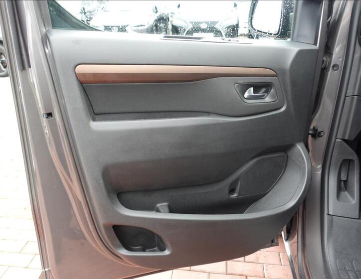 Toyota ProAce Verso 17