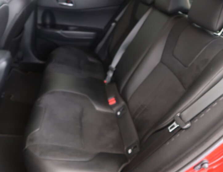 Toyota C-HR Hatchback 2,0 l 112 kw