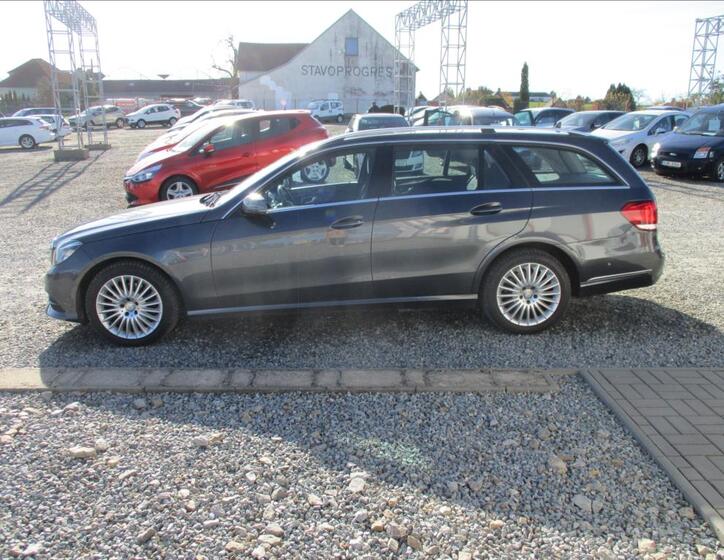 Mercedes-Benz Třídy E 4