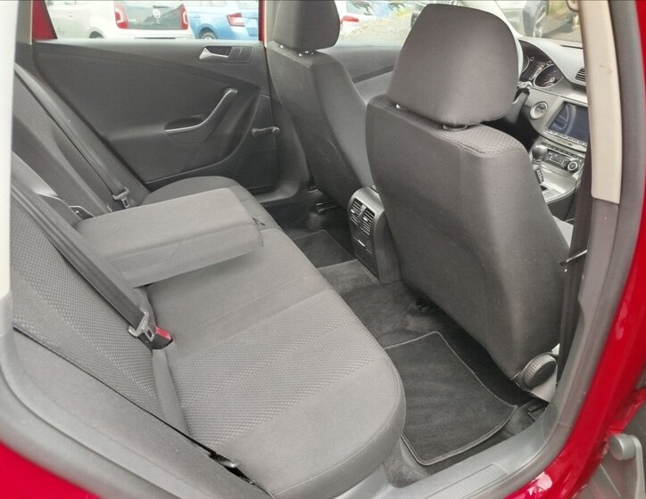 Volkswagen Passat 33