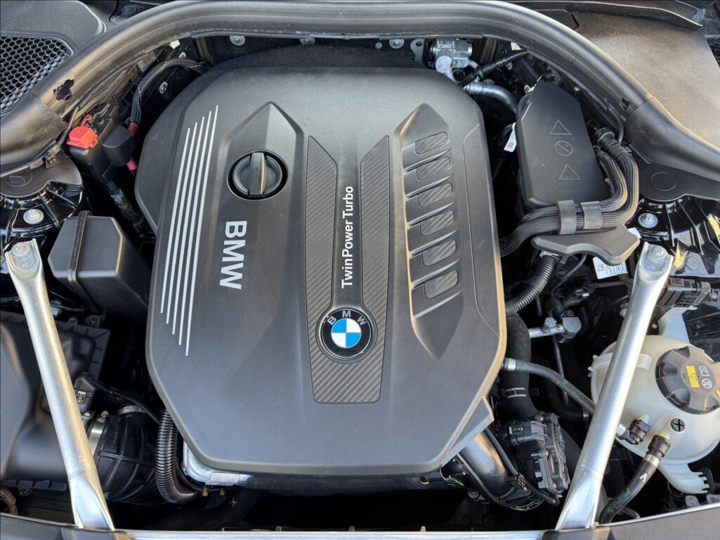 BMW Řada 5 Sedan 3,0 l 195 kw