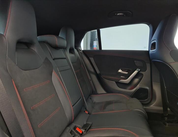 Mercedes-Benz CLA 19