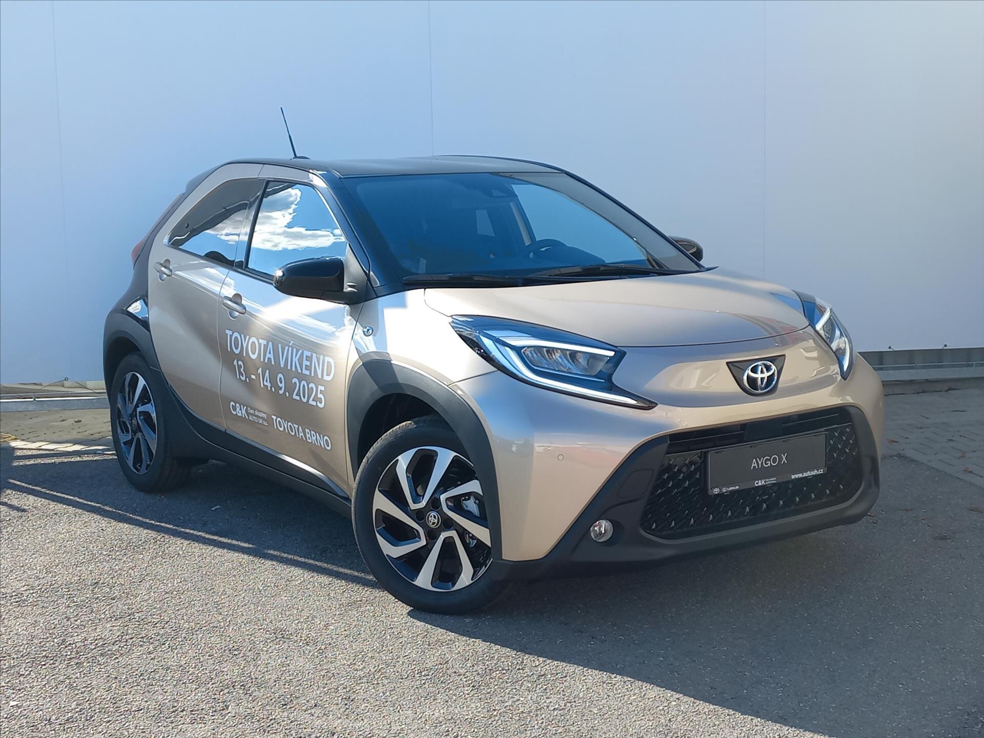 Toyota Aygo Hatchback 998,0 53 kw