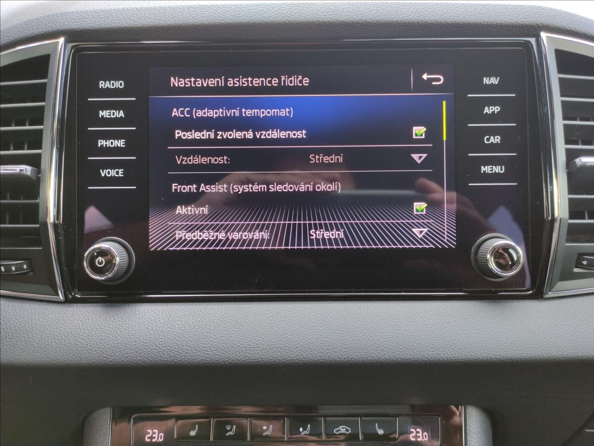 Škoda Karoq SUV / Terénní 2,0 l 110 kw