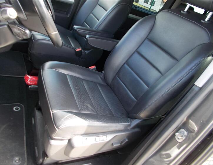 Peugeot Traveller 25