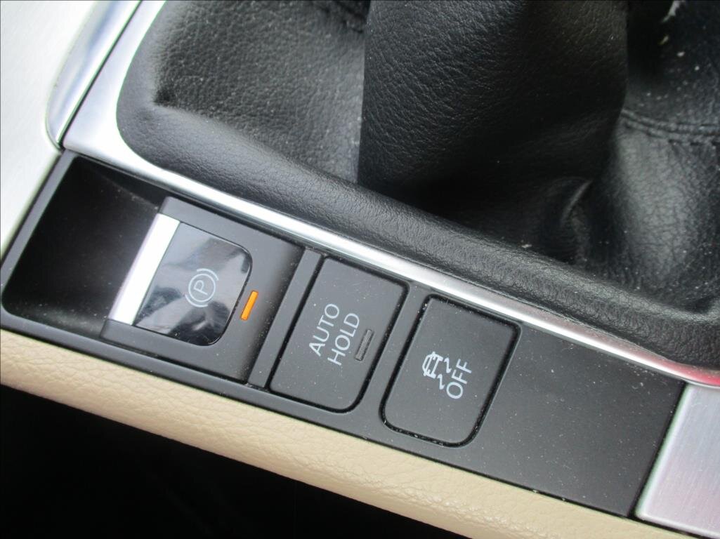 Volkswagen Passat Kombi 2,0 l 103 kw