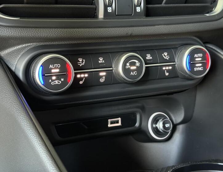 Alfa Romeo Giulia 29