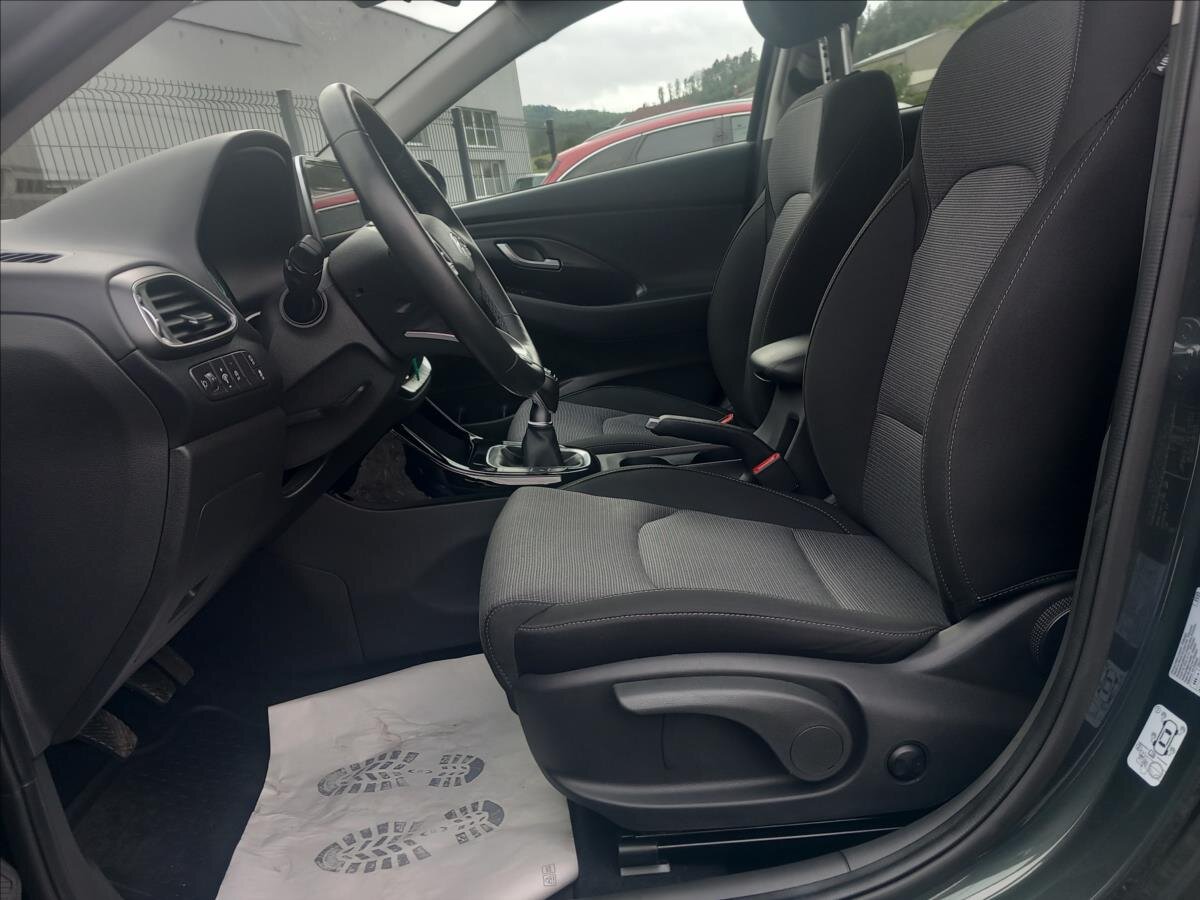 Hyundai i30 Hatchback 1,5 l 70 kw