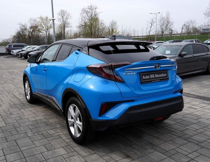 Toyota C-HR Hatchback 1,8 l 125 kw