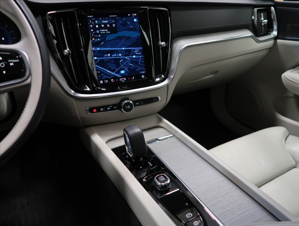 Volvo S60 Sedan / Limuzína 2,0 l 184 kw