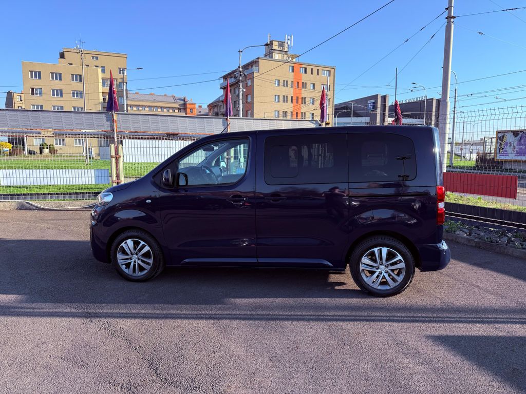 Peugeot Traveller