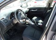 Toyota Auris 10