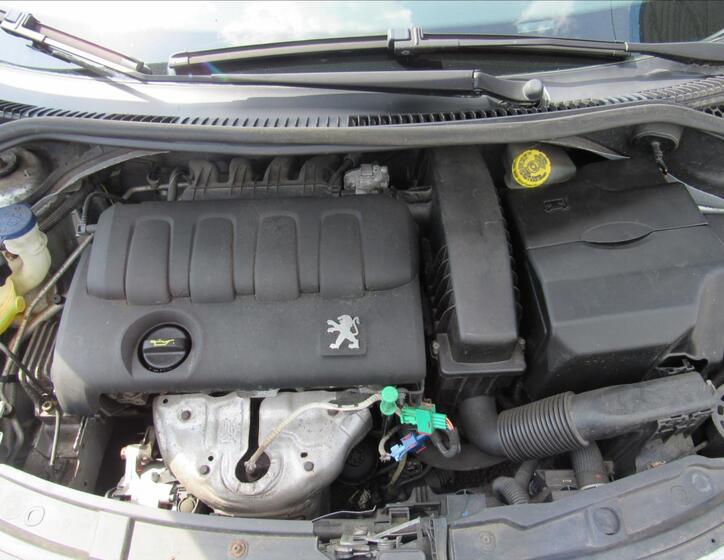 Peugeot 207 23