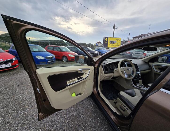 Volvo XC60 7