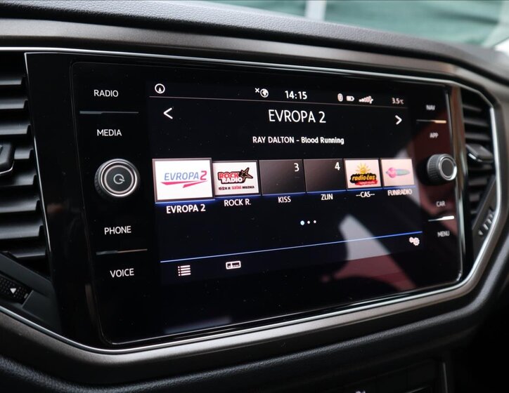 Volkswagen T-Roc CUV / Crossover 1,6 l 85 kw