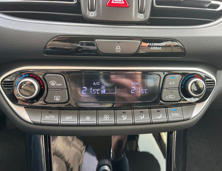 Hyundai i30 Kombi 998,0 73 kw