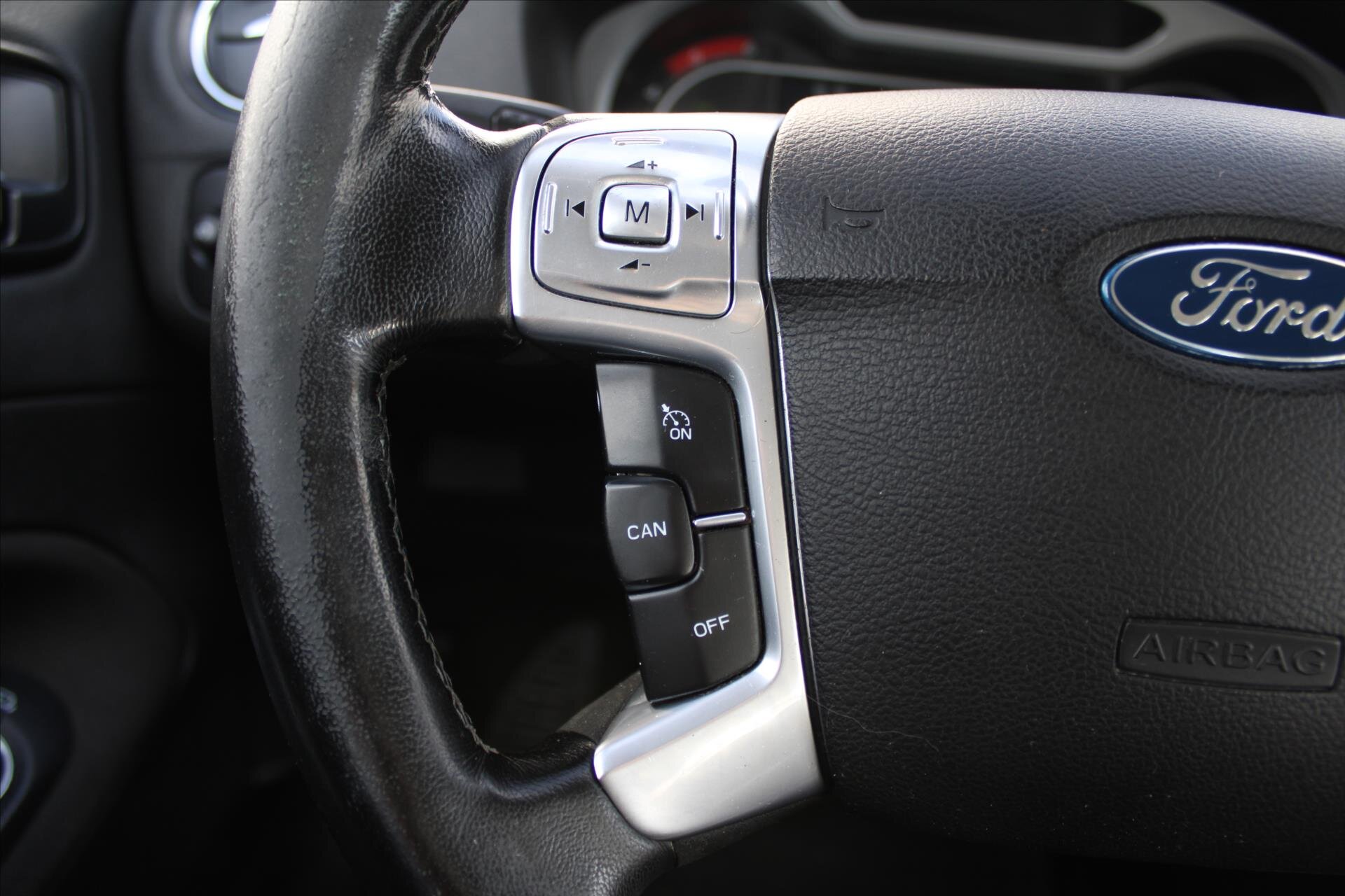 Ford Mondeo Liftback 2,0 l 103 kw