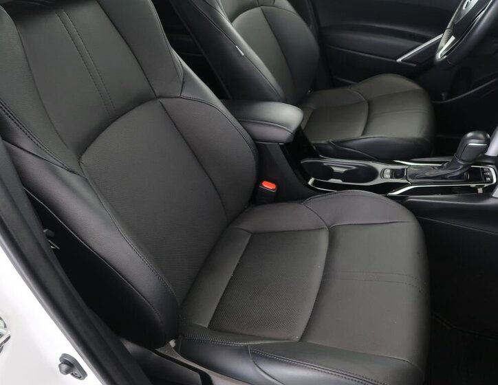 Toyota Corolla Cross Hatchback 2,0 l 112 kw