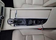 Volvo V90 Kombi 2,0 l 140 kw