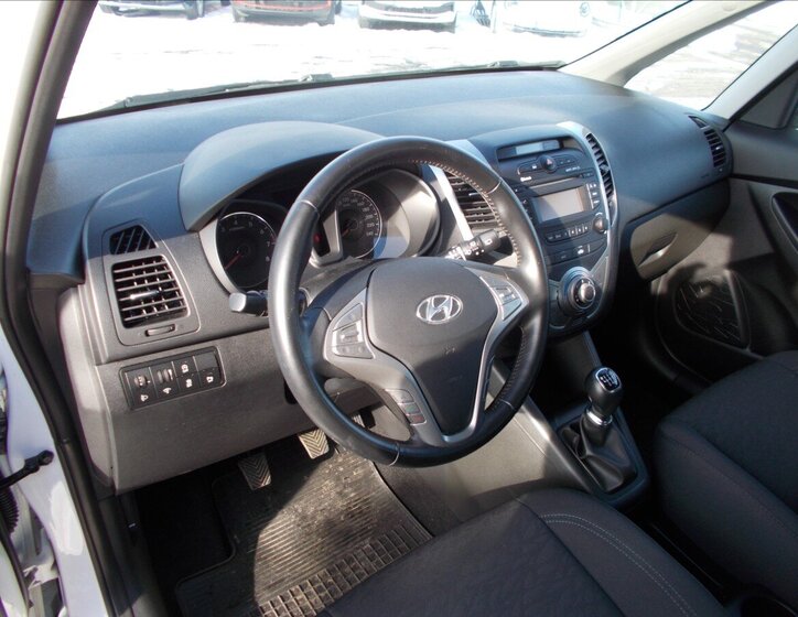 Hyundai ix20 MPV 1,6 l 91 kw