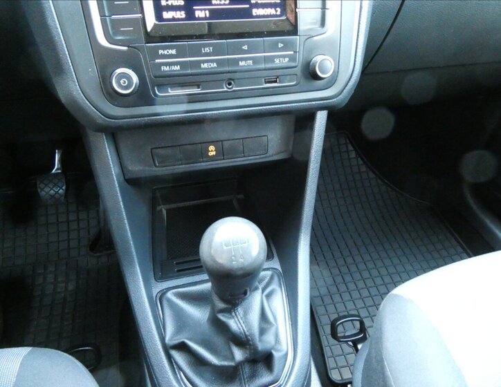 Volkswagen Caddy Skříň 2,0 l 75 kw