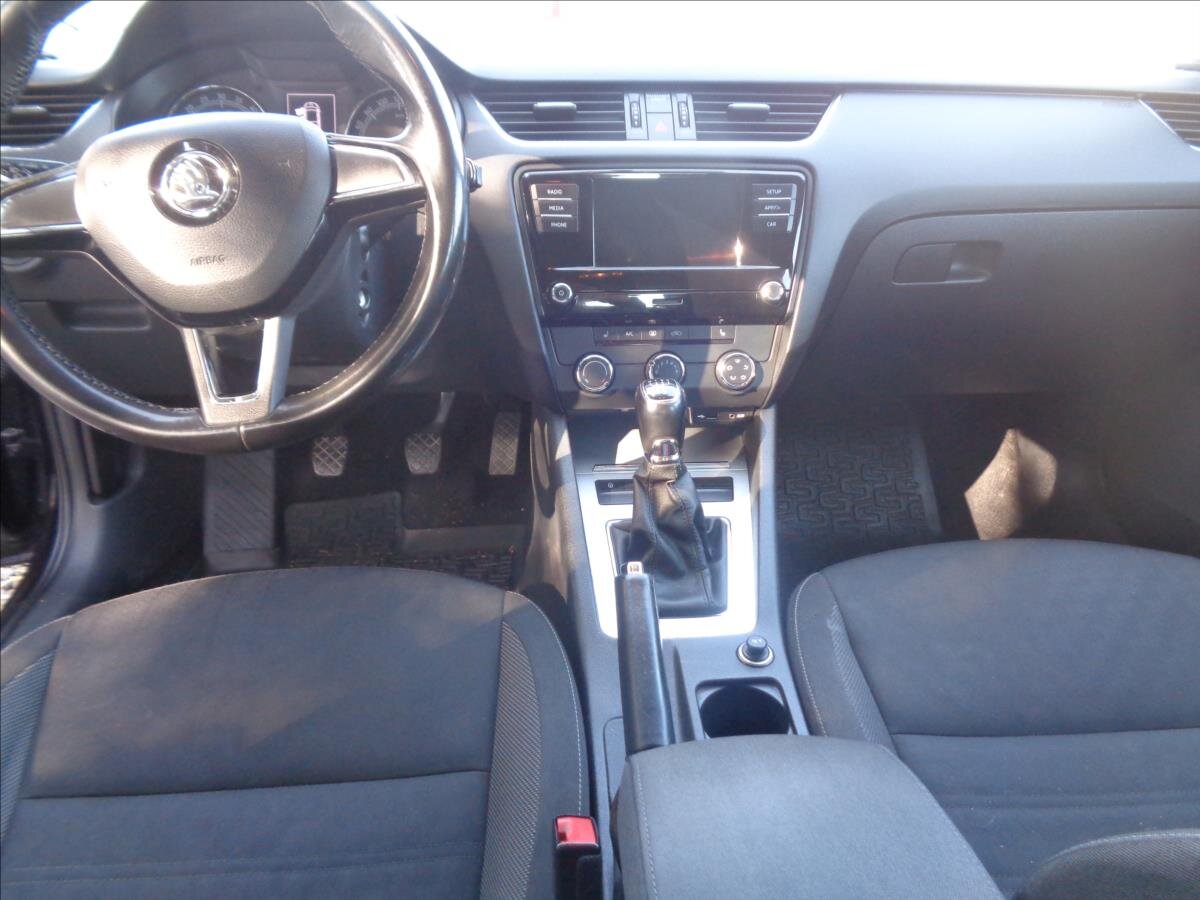 Škoda Octavia Sedan / Limuzína 1,6 l 85 kw