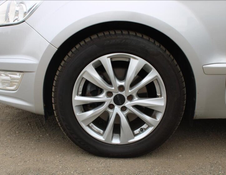 Ford Galaxy Kombi 2,0 l 103 kw