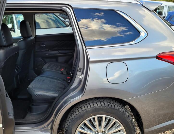 Mitsubishi Outlander 14