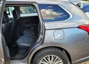 Mitsubishi Outlander 14