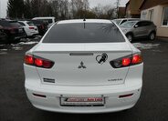 Mitsubishi Lancer 8