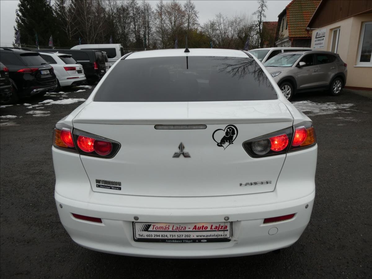 Mitsubishi Lancer