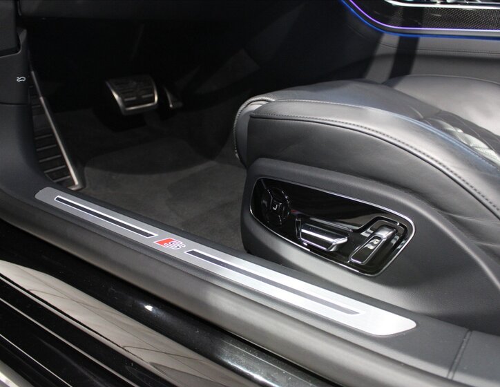 Audi S8 Ostatní 4,0 l 420 kw