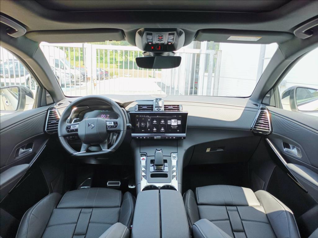 DS Automobiles DS7 Crossback