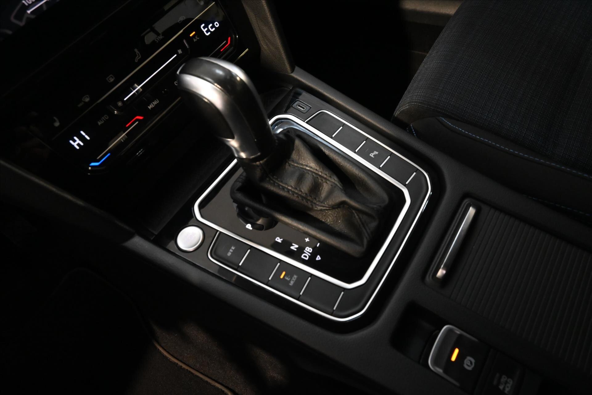 Volkswagen Passat Kombi 1,4 l 115 kw